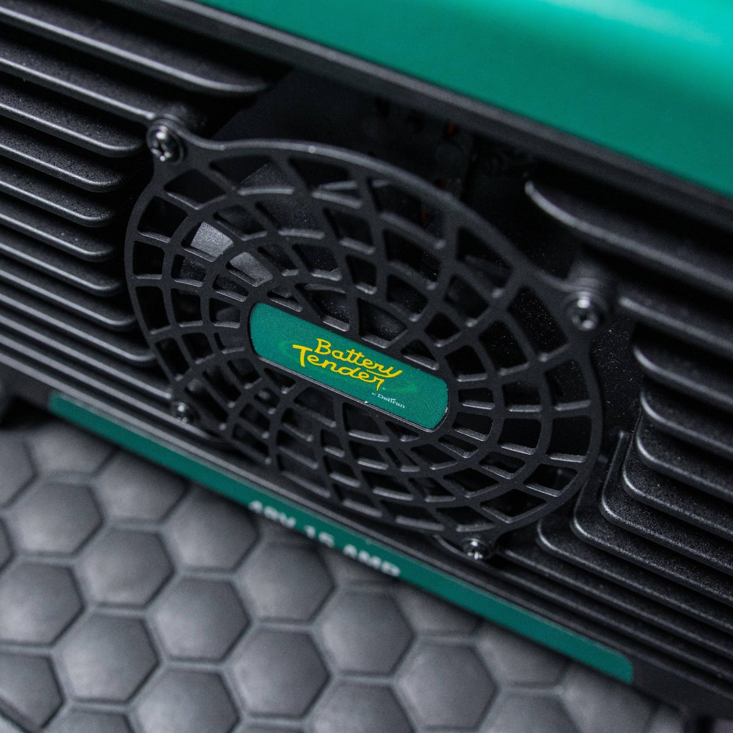 PowerPlus 24V 20 AMP On-Board Battery Charger and Maintainer - Battery Tender®