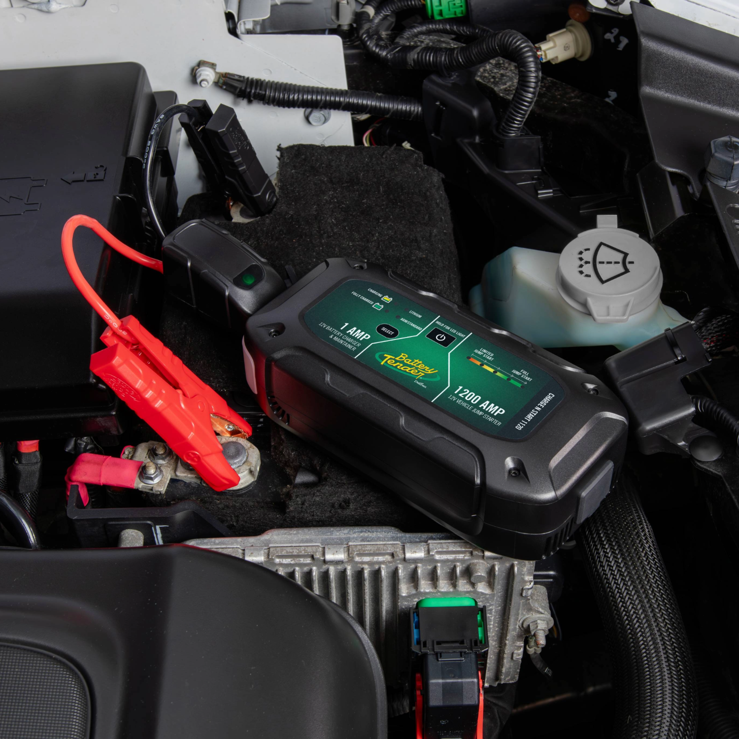 Charge N Start 1120 1 AMP Battery Charger & 1200 AMP Jump Starter - Ships May 1 - Battery Tender®